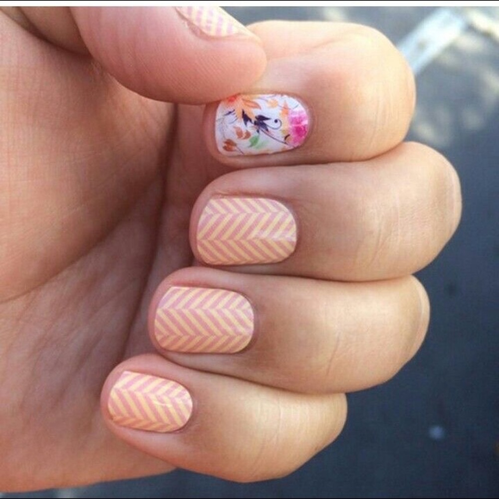 Jamberry - JUST PEACHY